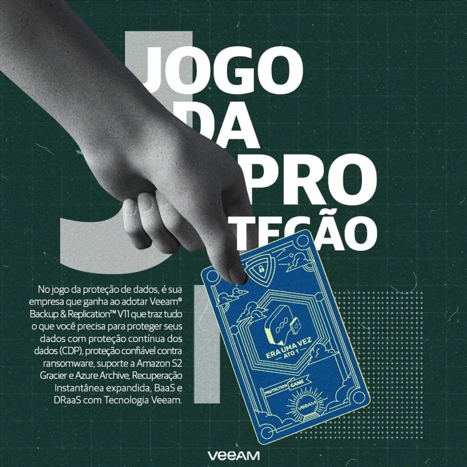 Peça do Jogo da Proteção com uma carta na mão